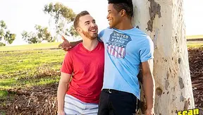 Landons Massive BBC Invades Cams Virgin Backdoor – SeanCodyX Exclu