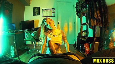 Brazillian Step Sister dancing Funk and getting a HUGE creampie - Max Boss