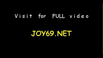 Solo girl plays with her hot exciting holes using fingers