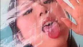 Chica Asiática se Baña Tras Joder con Hombre