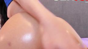 ”(under 3min) She has 4 fingers in her snatch, she practices for 5”