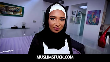 MuslimsFuck-Teen Maid In Hijab Gets Ready To Get Acquainted With My Cock