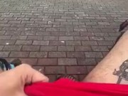 Mostrando el bulto // see my bulge