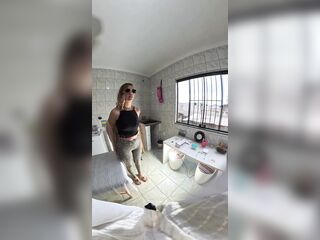 Little blind had orgasms with the snatch lick and anal penetration from the gynecologist.