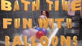 Bathtime with balloons