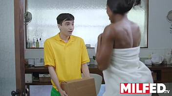 Amazon Delivery Guy fucks voluptuous ebony MILF