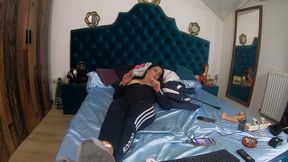 relaxation day with my downjackets – sporty striptease, masturbation & soft orgasms