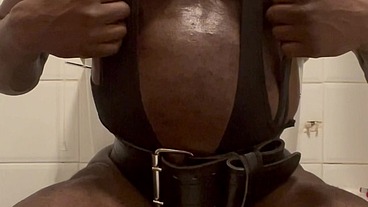 Black Muscle Butt Prostate Wank