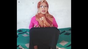 Hijah Ladyboy Slut Riding Dildo &amp_ Cum