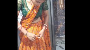 Tight Pussy Desi Bhabhi in Saree Fucked Hard by Devar in Hindi Audio