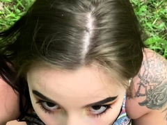 Outdoor sex in POV with a brunette amateur hottie fucked