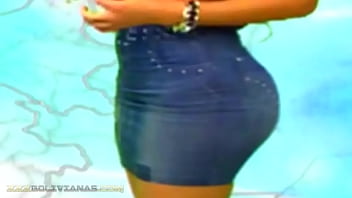 la belle femme aux gros seins est la plus d&eacute_sir&eacute_e de France