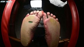 Pretty Mixxxed GIANTESS feet crush! - MOV