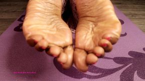Relax with Goddess Samaira