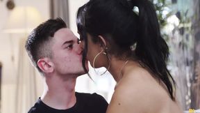 Big Tit MILF Katrina Moreno gets doggy creampied