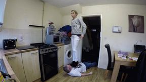 Chelsea Smoking Trampling Boots (4K)