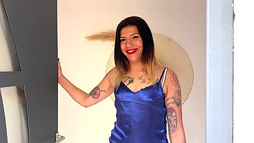 Gwen, 27ans, teste son côté dominatrice sur une femme...