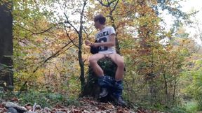 [323] Cute Guy Does A Quick Public Jerk Off In The Woods