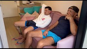 Pr&eacute_via - Dois Dotados Metem No Gordinho (COMPLETO NO SHEER E RED)