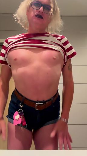 Finger Fucking My Sissy Ass in Mcdonalds Bathroom