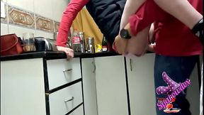 couldn'_t help to fuck my best friends wife while he was in the shower