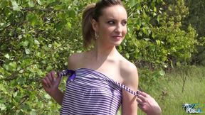 Sexy Blonde Confusion - Pavlina