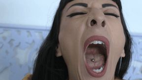 Relaxing yawing for Daphne ( MOUTH FETISH )