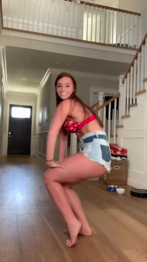 Hot tiktok twerkers with big asses