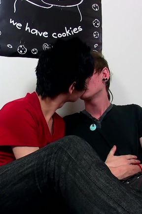 Jason Gets a Big Twink Cock