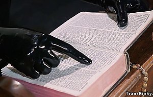 Alt guy anal fucks shemale nun