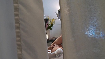Yurizan had been lusting after the athletic Anna from the moment she arrived and today she...