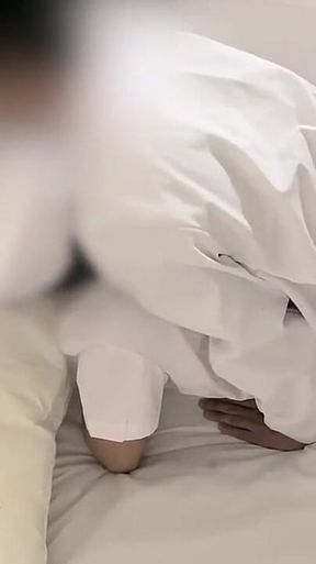 #123 Rookie Nurse Has Sex with a Doctor at Night Shift, Couldn't Stand the Pleasure Next to the Patient