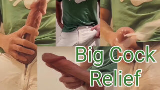 Video di una giovane ragazza gay americana amatoriale, con un grosso cazzo che si fa scopare nel culo