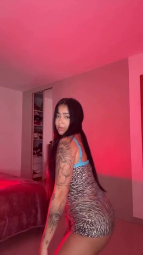 Hotty latina Brazilian shows off her ass on TikTok