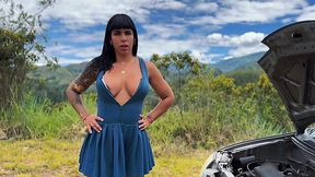 Ripped Latina MILF was fucked in my house while her car is broke