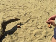 🔴 Peeing on a public beach 💦