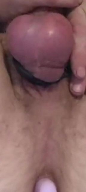 L Watching My Tight and Greedy Asshole Grips and Pulls on That Plug