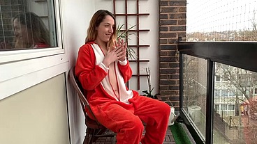 Liz Rainbow masturbating outdoors in her foxy onesie