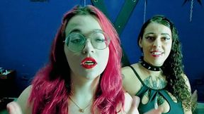 Escravo sendo punido, pisado e humilhado pelos pés das Rainhas