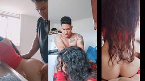 mi vecina cachonda siempre que sale su esposo a trabajar se escapa para que yo la folle