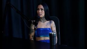 Ela faz um teste do sof&aacute_, n&atilde_o gosta quando o cliente tira o preservativo, em muito fetiche de chuva dourada e o dono da produtora tentou [...] dela - Evelyn Buarque (SHEER/RED)