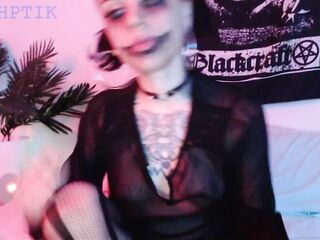spooky floozy oral-job sex fun with dildo