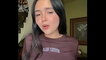 Como se me ven las chichotas aqu&iacute_??