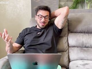 Annabelle Blue Stretching Session Ends in Juicy Fetish Screw