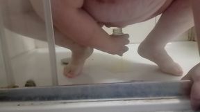 Orgassmuss in the Shower