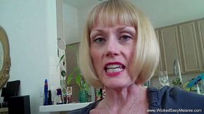 Busty mature gets jizzed in her mouth