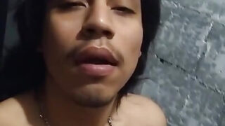 Onani, pikke, behåret – solopigefilm med amatør unge teenagere bøsser, stor pik bliver kneppet i røven