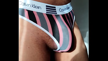 Tanga caliente calvin klein