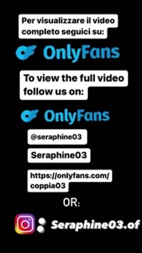 Sød 20-årig ydmyger og får slave til at drikke sit pis