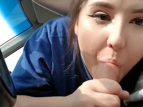 College Girl Gives Road Head